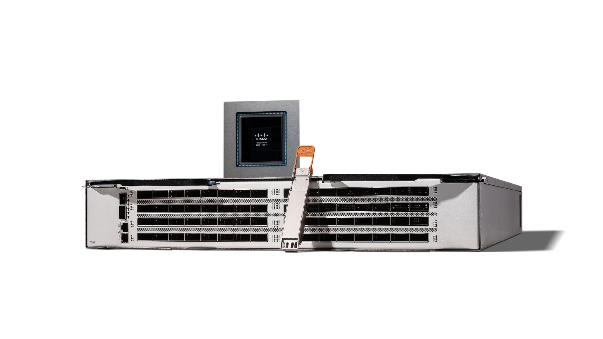 Cisco data center switch chassis with a Silicon One chip and a pluggable optical transceiver